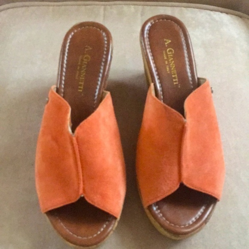 A Giannetti sandals in‎ peach suede